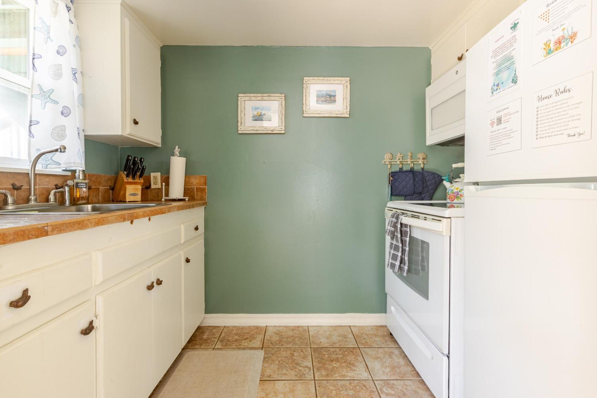 Enchanted Cottages By The Sea Seaview Room photo